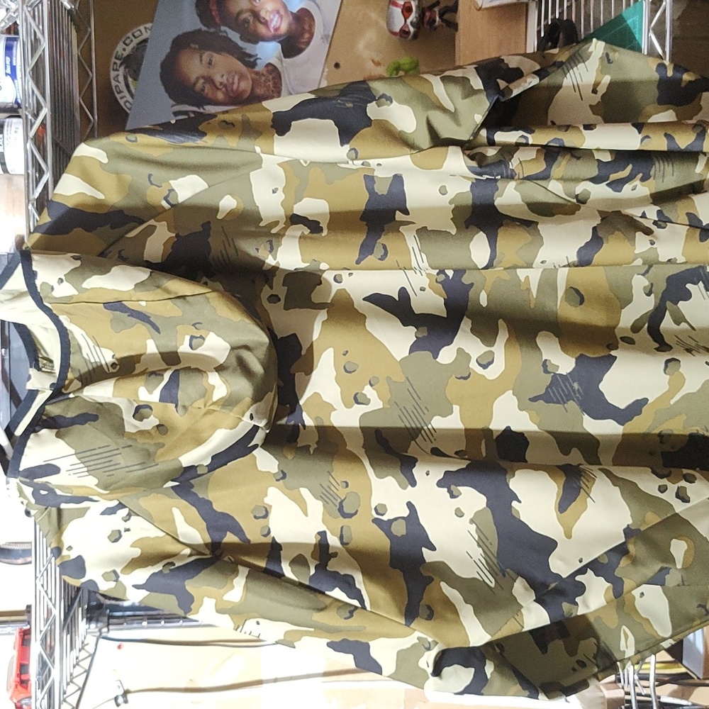 Nike jacket - Picture 2 of 3